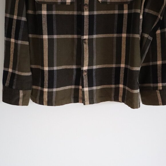 Produkt Green Flannel XL Buttoned Plaid Pocket Long Sleeve Thick Sweater T-Shirt - Picture 10 of 15